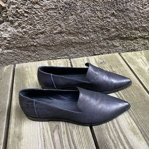 Frye Kenzie Venetian loafer sz 8.5